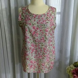 Size medium 100% silk sleeveless top